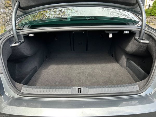 2015 VOLKSWAGEN PASSAT AUTOMATIC HIGHLINE 386796902