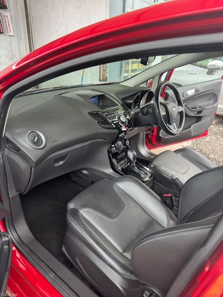 Ford Fiesta Automatic 386798798