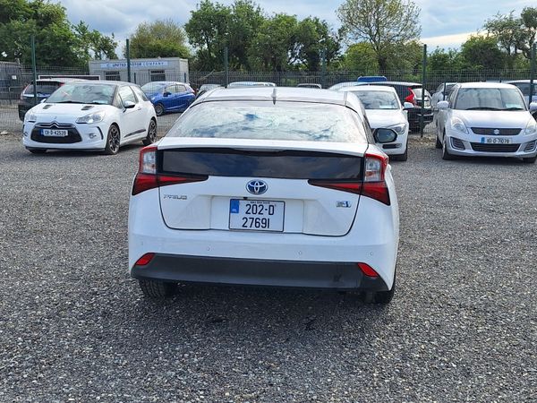 Toyota Prius 1.8L Hybrid Automatic 386799464