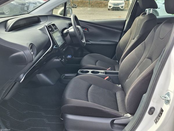 Toyota Prius 1.8L Hybrid Automatic 386799470