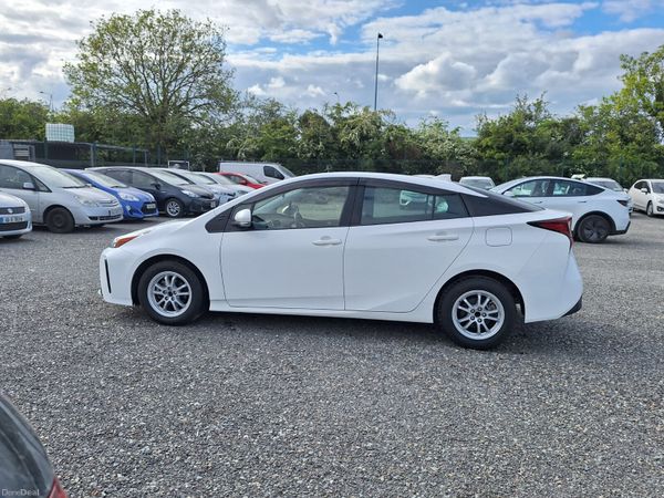 Toyota Prius 1.8L Hybrid Automatic 386799474
