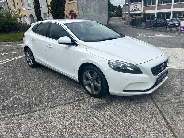 VOLVO V40 2015 AUTO HIGH SPEC T4 386728916