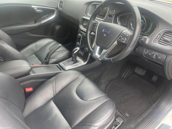 VOLVO V40 2015 AUTO HIGH SPEC T4 386728926