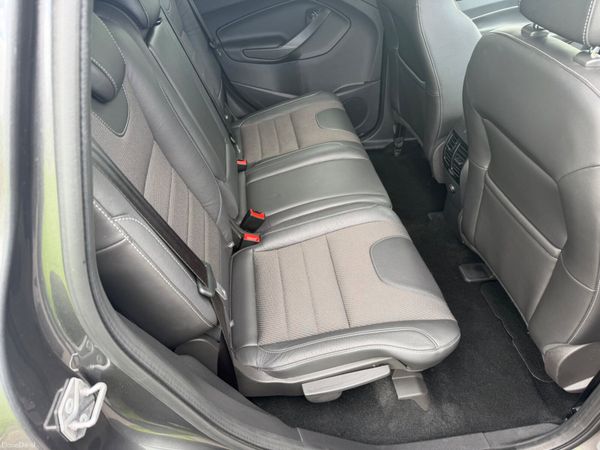 Ford Kuga 2.0 TITANIUM only 92 kms 386730312