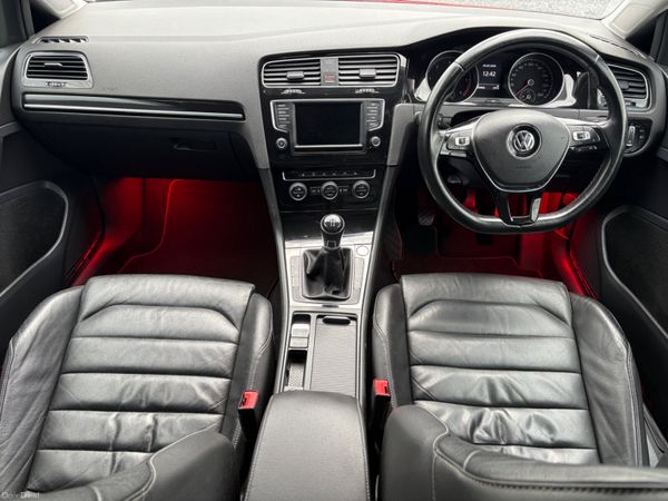 2017 Volkswagen Golf 1.6TDI Highline 386735712