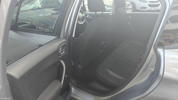 Peugeot 2008 1.6 BlueHDi 75bhp Active 386890944