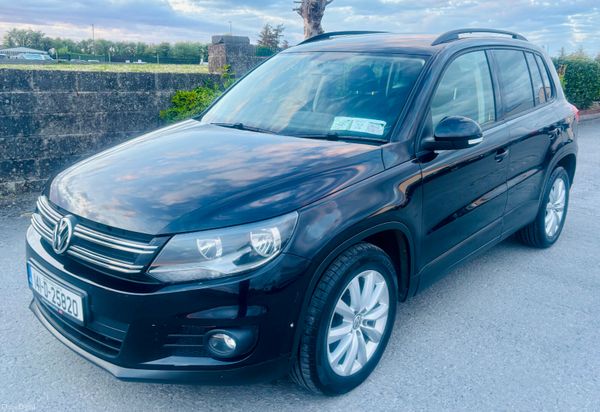 2014 Volkswagen Tiguan 2.0L TDI  LOW KMS 386897702