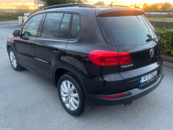 2014 Volkswagen Tiguan 2.0L TDI  LOW KMS 386897708