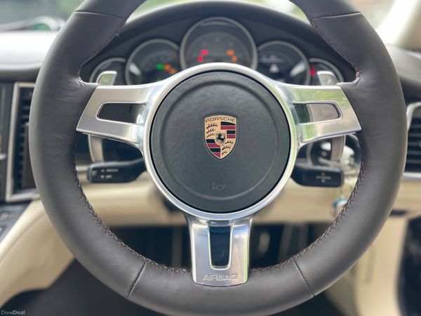 152 Porsche Panamera S -Hybrid – High Spec 386805402