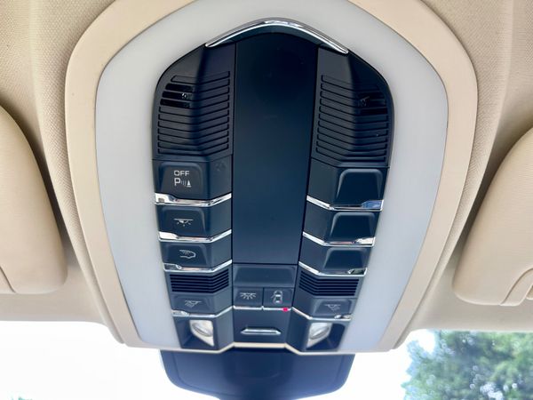 152 Porsche Panamera S -Hybrid – High Spec 386805408