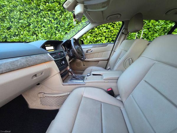 Mercedes-Benz E-Class 2011 Elegance Auto 386806424