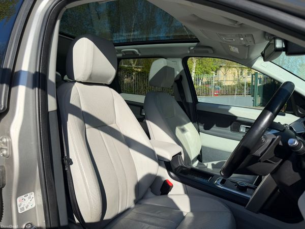 Land Rover Discovery Sport 2.0 TD4 7 seater Auto 386831406