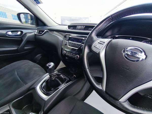 Nissan X-Trail 2017 1.6d SV 7 Seats Design Pack 386831872