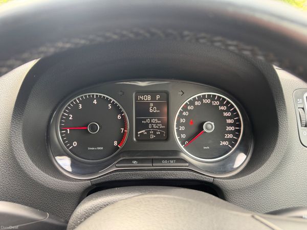 Volkswagen Polo Automatic 2013 Low KM 386941870