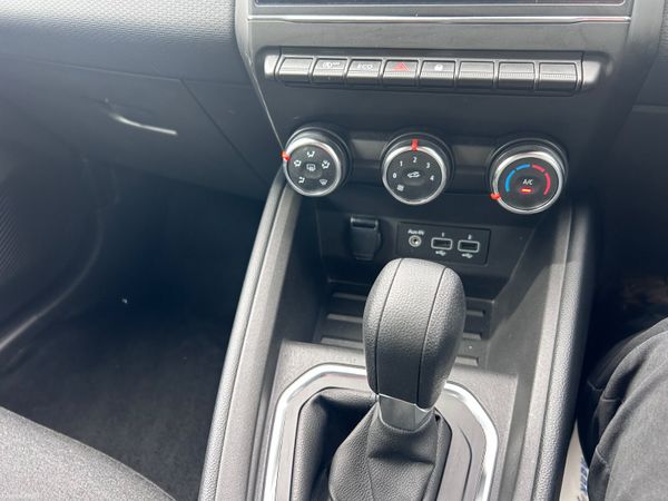 2023 RENAULT CLIO 1.3 PETROL AUTO Equilibre 386955910