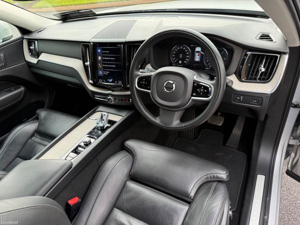 Stunning 191 Volvo XC60 AWD Inscription! 386984184