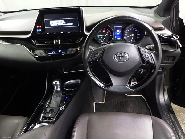 Toyota C-HR Hybrid 386992768