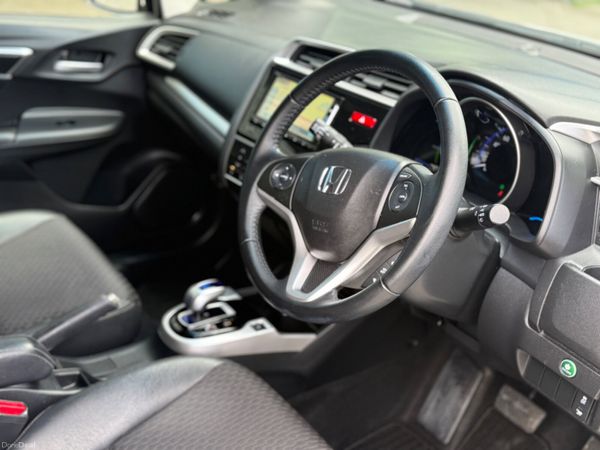 2015 Honda Fit Hybrid Automatic/ Leather Spec 386902350