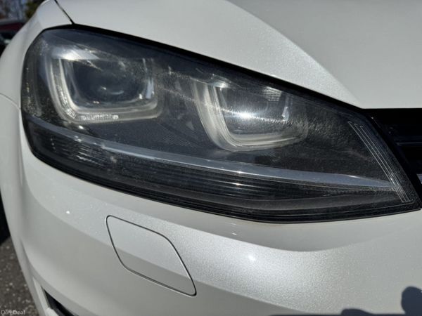 2017 Volkswagen Golf Highline 386907730