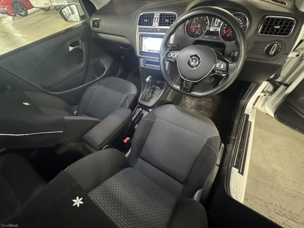 2017 Volkswagen polo 1.2 Auto 386907946