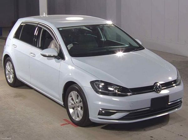 2017 Volkswagen Golf 1.2 Automatic 386907992