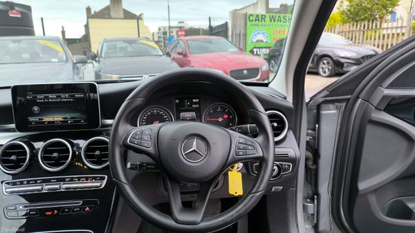 Mercedes-Benz C-Class 2015 C300 386924240