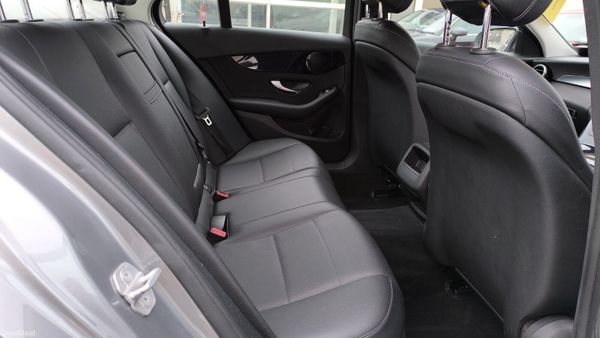 Mercedes-Benz C-Class 2015 C300 386924238