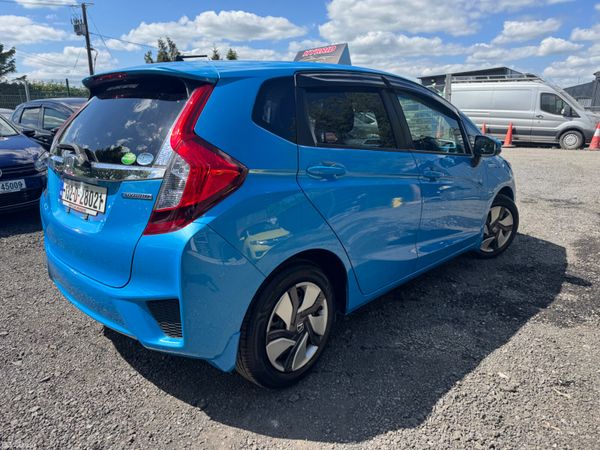 Honda Fit Hybrid Automatic 386932524