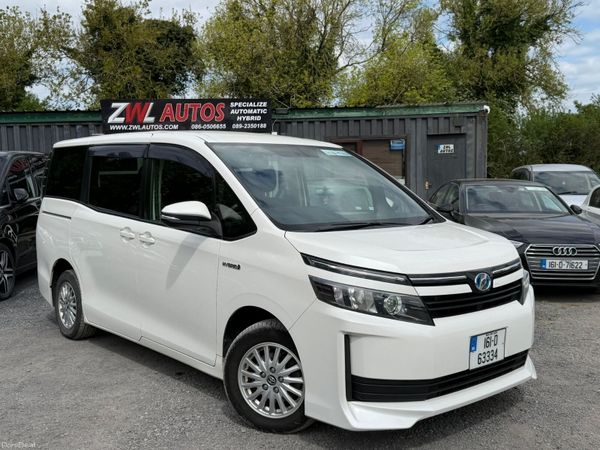 161 Toyota Voxy Hybrid 7 Seater 386932640