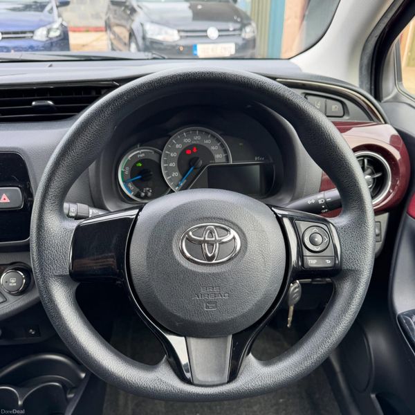 Toyota Vitz/Yaris 1.5 Hybrid 77000kms 2018 Jewela 387041652