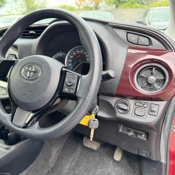 Toyota Vitz/Yaris 1.5 Hybrid 77000kms 2018 Jewela 387041654