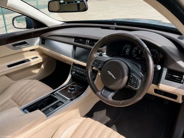 Jaguar XF 2016 Portfolio Diesel Sunroof 387075290