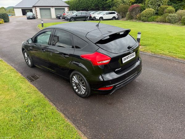 Ford Focus ST Line TDCI 387085960