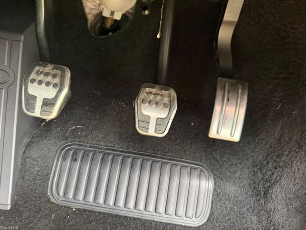 Ford Focus ST Line TDCI 387085980