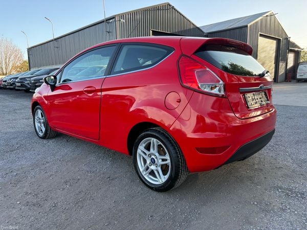 Ford Fiesta 387086524