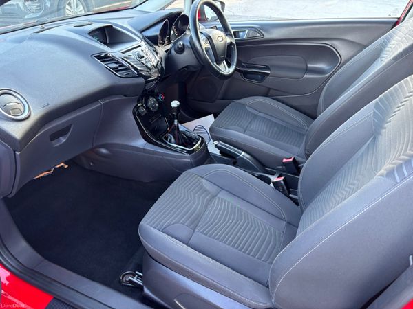 Ford Fiesta 387086534