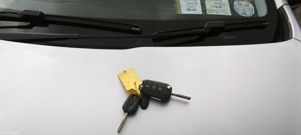 Peugeot 208 2015 AA APPROVED 387098468