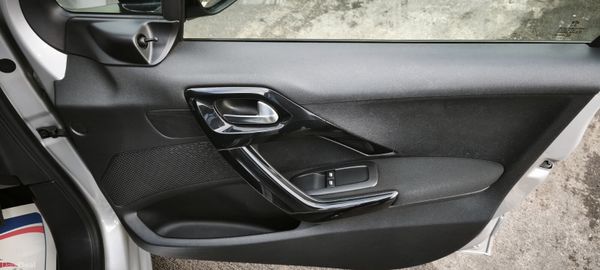 Peugeot 208 2015 AA APPROVED 387098492