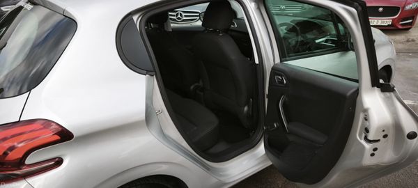 Peugeot 208 2015 AA APPROVED 387098496