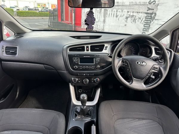 Kia Ceed 1.4 Petrol NCT TAX ALLOY WHEELS 387010498