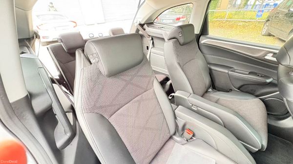 Honda Jade1.5 Hybrid Auto 6 SEATER 2015 387010768