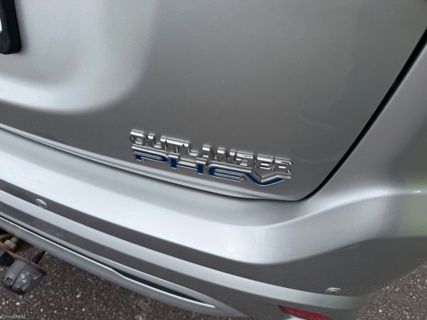 Mitsubishi Outlander 2019 PHEV 387030498