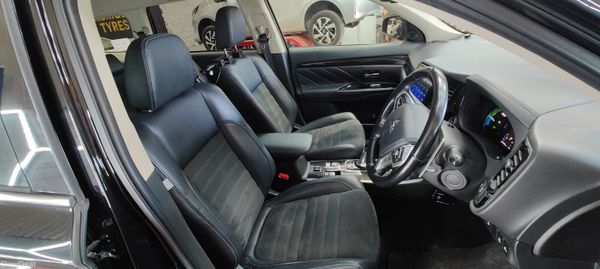 2018 Mitsubishi Outlander Plug in Hybrid 387156946