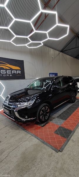 2018 Mitsubishi Outlander Plug in Hybrid 387156970