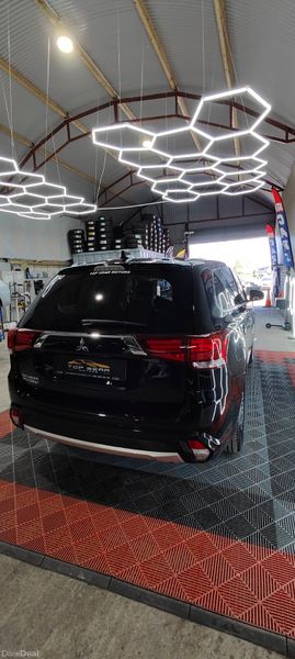 2018 Mitsubishi Outlander Plug in Hybrid 387156980