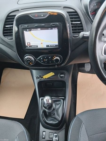 Renault Captur 2016 387101594