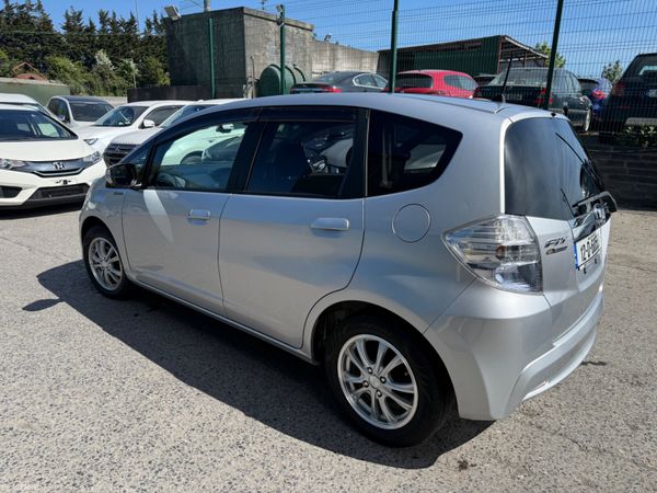 2012 Honda Fit  Hybrid Automatic 387116032
