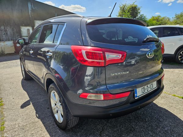Kia Sportage 2013 1.7 EX model only 118klm 387123656