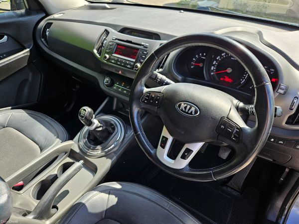 Kia Sportage 2013 1.7 EX model only 118klm 387123728