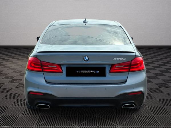 BMW 5-Series M-Sport 387125600